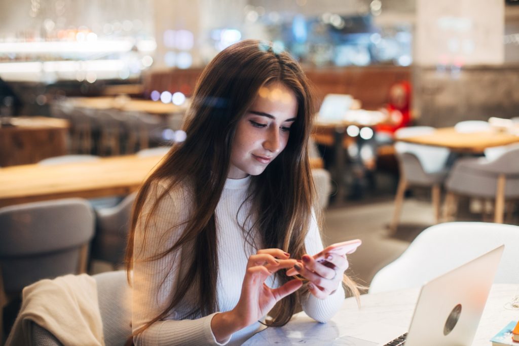 How to Increase Your Restaurant's Reviews and Ratings on Deliveroo and Talabat? 4 - Famepilot Internet Private Ltd.